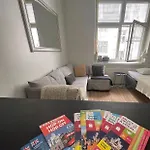 Sweethome 49 In Center Design District *